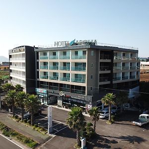 Hotel Aroha Jeju
